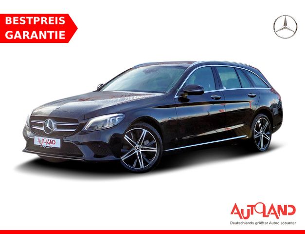 Mercedes-Benz C300 de T 9G-Tronic LED Navi Panorama Teilleder