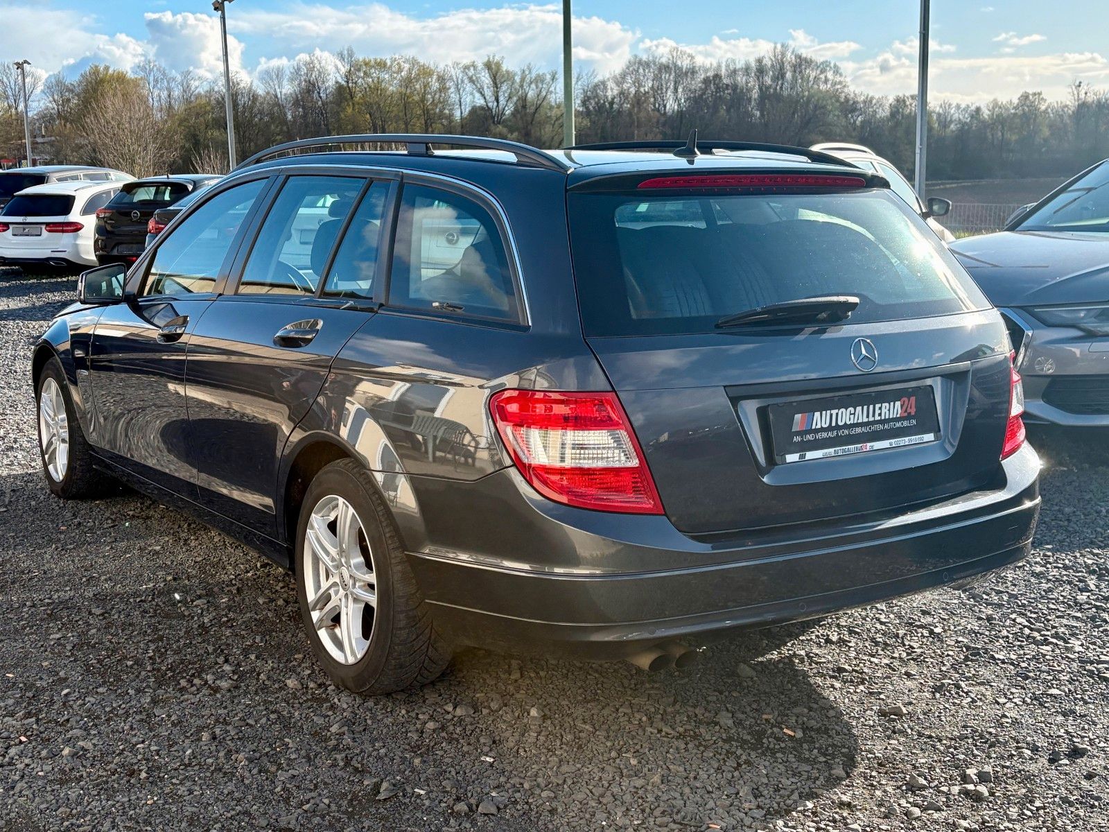 Fahrzeugabbildung Mercedes-Benz C 180 T CGI BE Aut Navi SHZ Classic PDC Tempomat