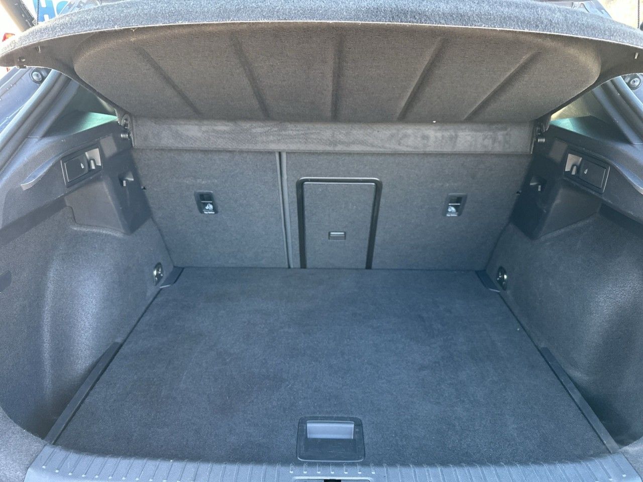 Fahrzeugabbildung CUPRA Formentor VZ 2.0 TSI 4Drive (310 PS) 7-Gang-DSG