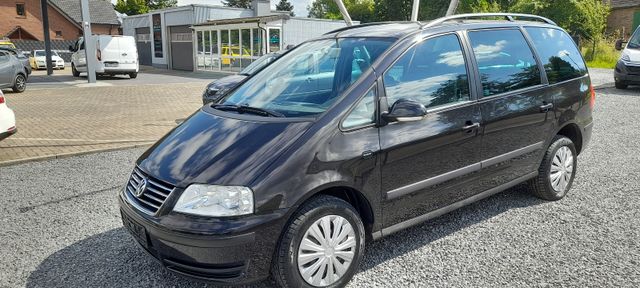 Volkswagen Sharan 2.0.Klima.7 Sitzer.TÜV/Neu.Service neu