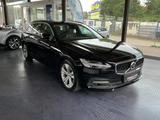 Volvo V90 Kombi Momentum Pro - gebrauchte Volvo V90 aus dem Jahr 2022