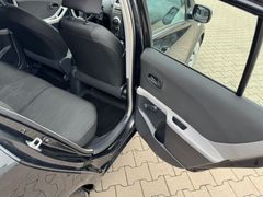 Fahrzeugabbildung Toyota Yaris Cool 1,3 Ltr. TÜV NEU Klima AHK