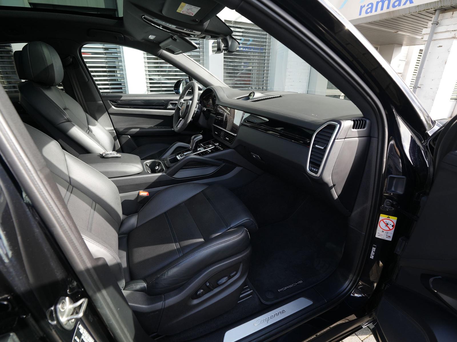 Porsche E-Hybrid Coupé SPORTDESIGN-PAKET-SPORTABGAS.-22"
