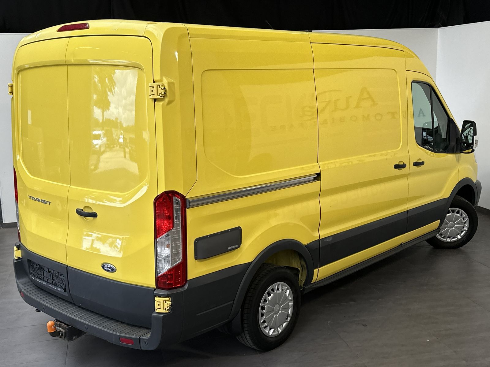 Fahrzeugabbildung Ford Transit 290 L2H2 BLUETOOTH+SORTIMO+AHK+PP+TEMPOM