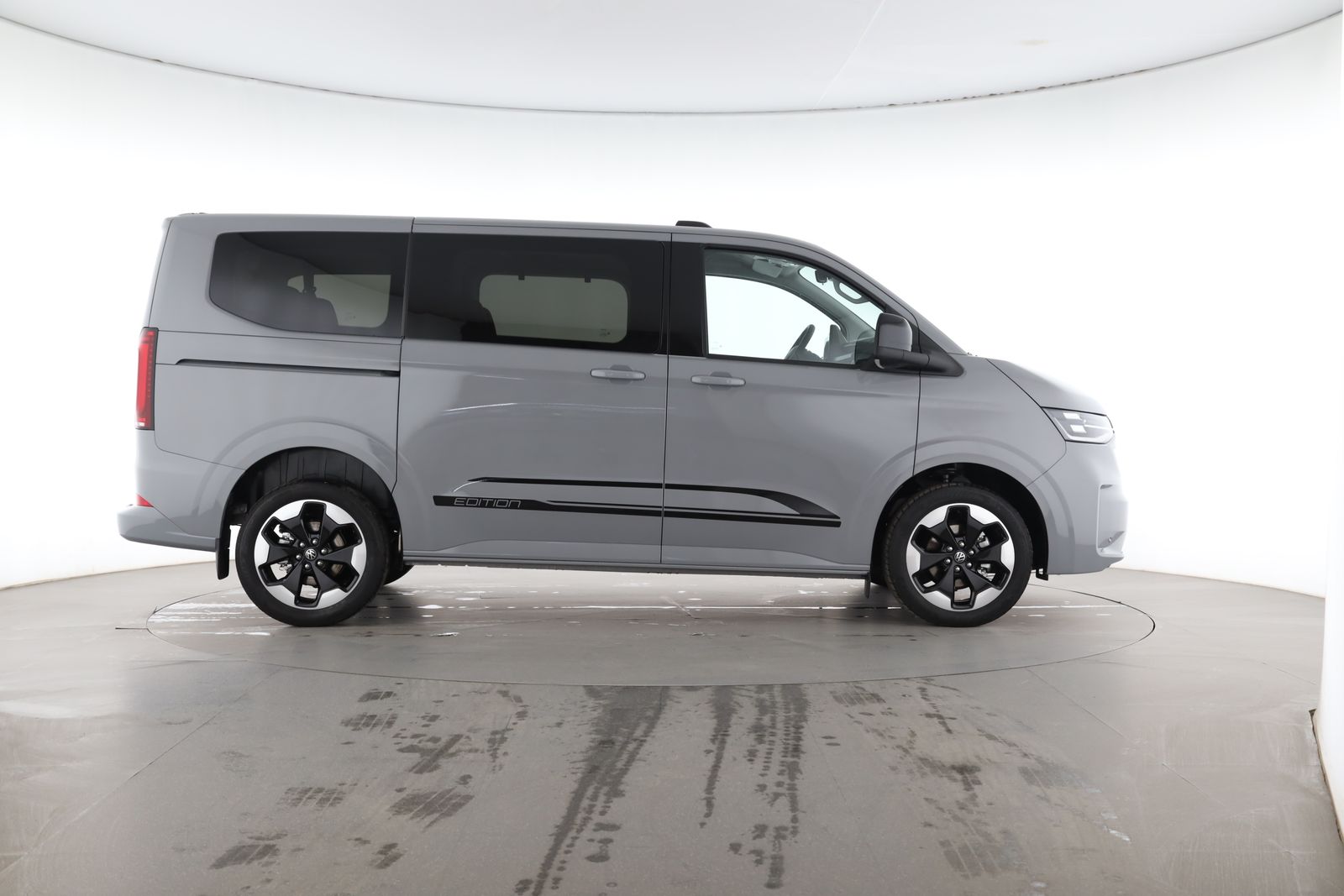 Volkswagen T7 Caravelle - Bild 5