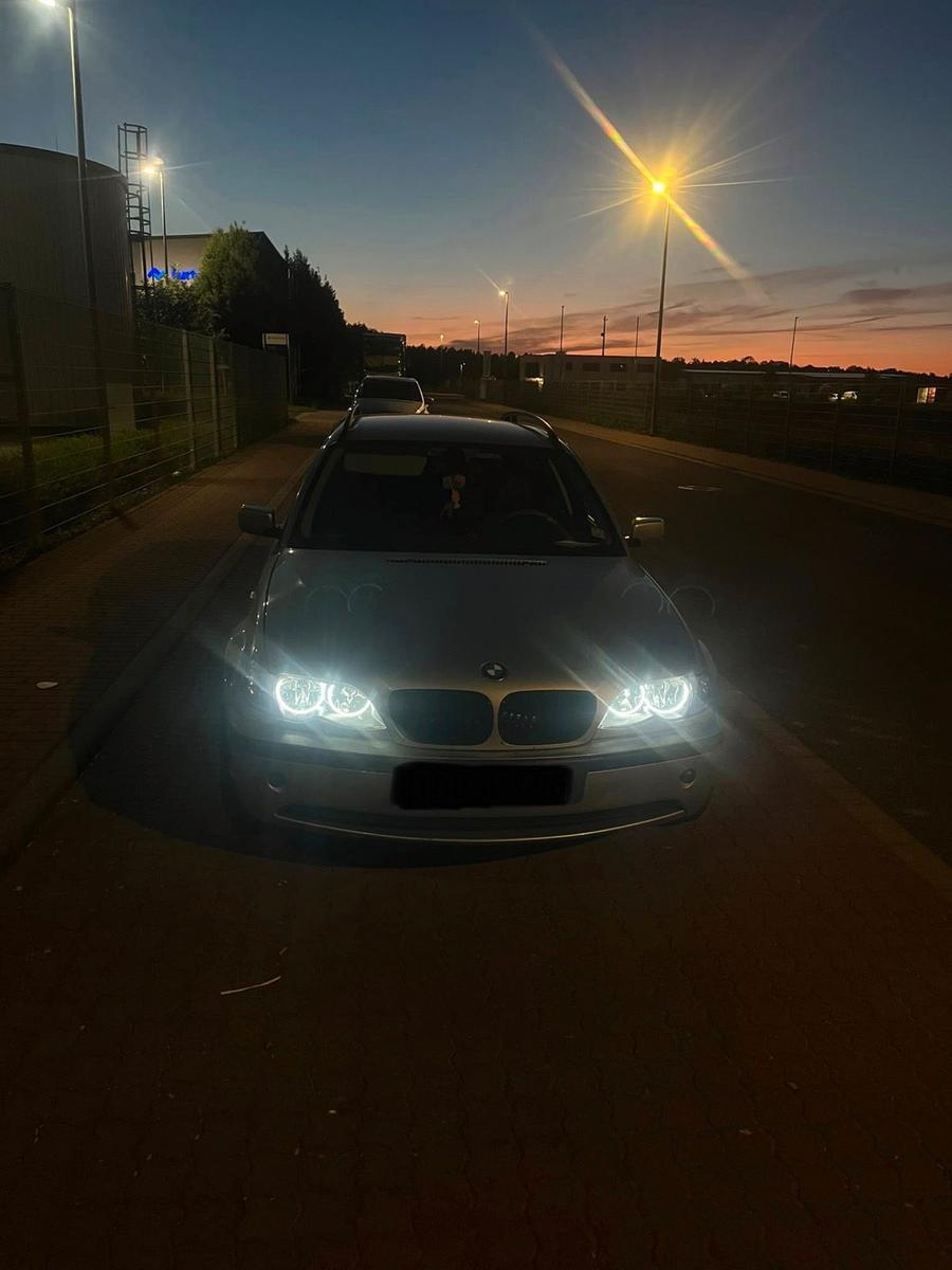 BMW 320