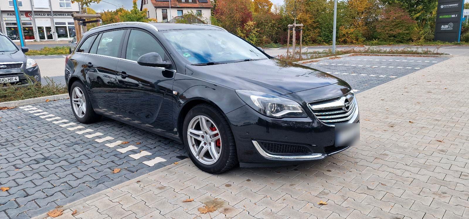 Opel Insignia 2015 — rear view