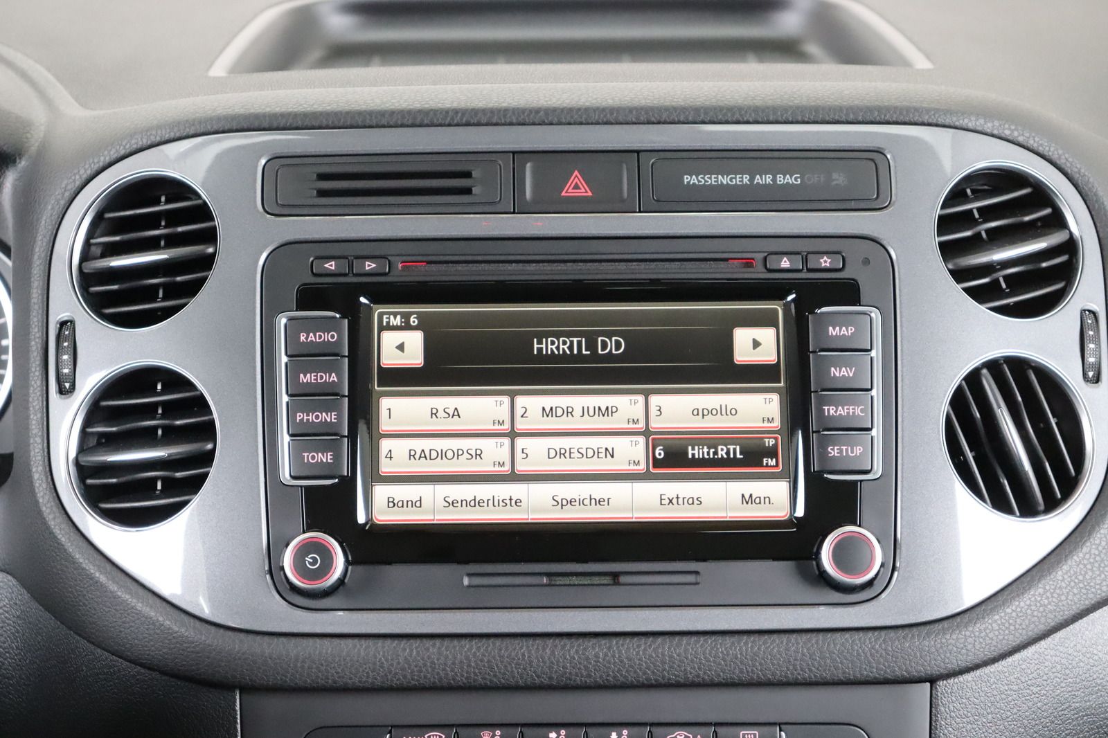 Fahrzeugabbildung Volkswagen Tiguan * Pano * Navi * Xenon * Parkassistent Tra