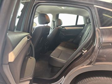 BMW X4 - 11