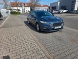 Ford Mondeo 2,0 Hybrid Titanium Automatik Titanium - Ford Mondeo Titanium mit Hybrid-Antrieb (Benzin/Elektro)