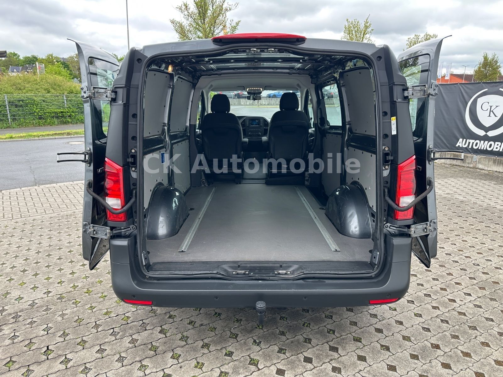Fahrzeugabbildung Mercedes-Benz Vito Kasten 116 PRO Autom./Navi/Klima/Kamera/AHK