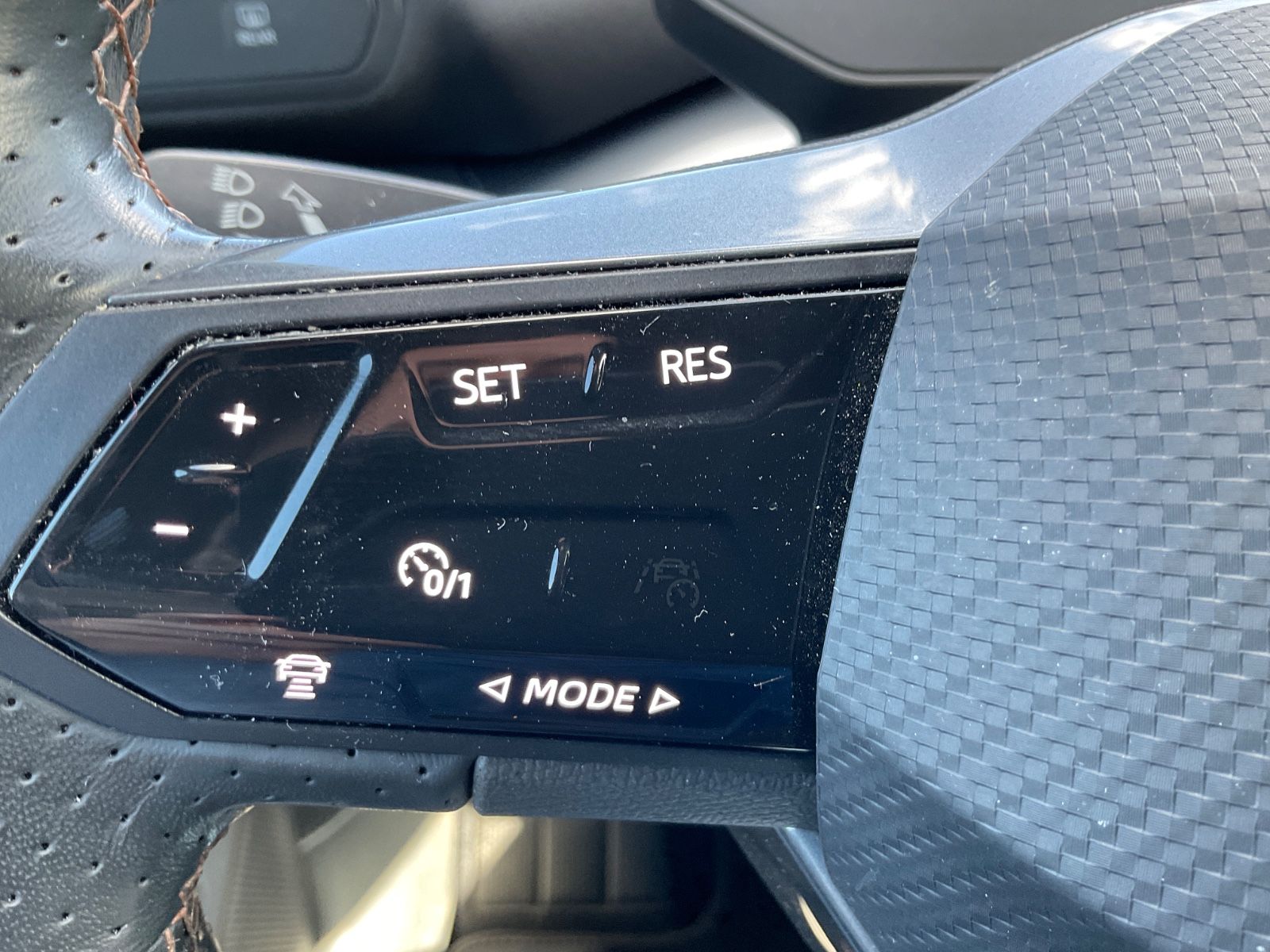 Fahrzeugabbildung CUPRA Born 58 kWh 150 kW,Kamera,Navi,Sitzheizung,ACC