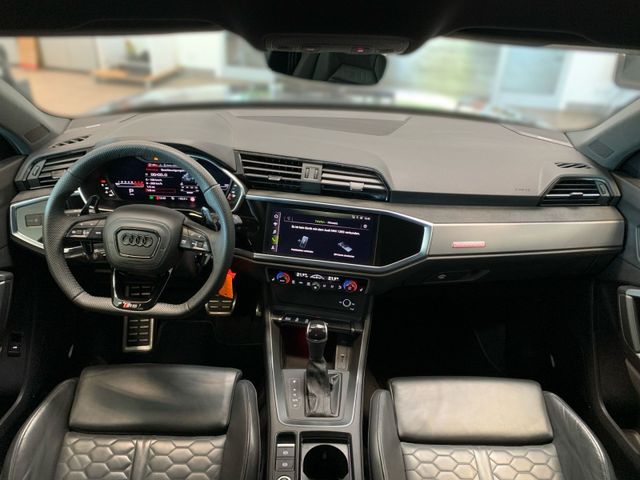 RS Q3 2.5 TFSI QUATTRO LED+KAMERA+AHK+OPTIK+B&O+