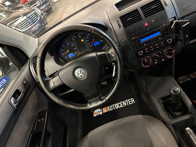MYAUTOCENTER – Gebraucht- und Jahreswagen mit Werkstattservice in Pfaffenhofen Volkswagen Polo IV Comfortline *TÜV NEU*KLIMA*ELEKTR.FENSTE
