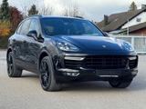 Porsche Cayenne Turbo *PANO*RFK*PDLS*18Wege - gebrauchte Porsche Cayenne aus dem Jahr 2015