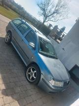 Skoda Octavia 1.8t 4x4 4Motion Bitte Durch... - Skoda Octavia aus 2002: Kombi