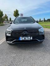 Mercedes-Benz AMG Line - Panoramadach - Burmester Soundsystem  - Mercedes-Benz GLC 220 Gebrauchtwagen in Düsseldorf