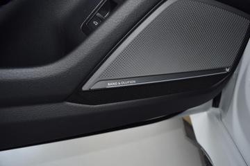2023 AUDI RS6 — миниатюра 15