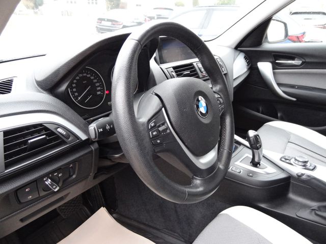 Fahrzeugabbildung BMW 116 i/Automatik/1.Hd/Kamera/Navi/Xenon/AHK/