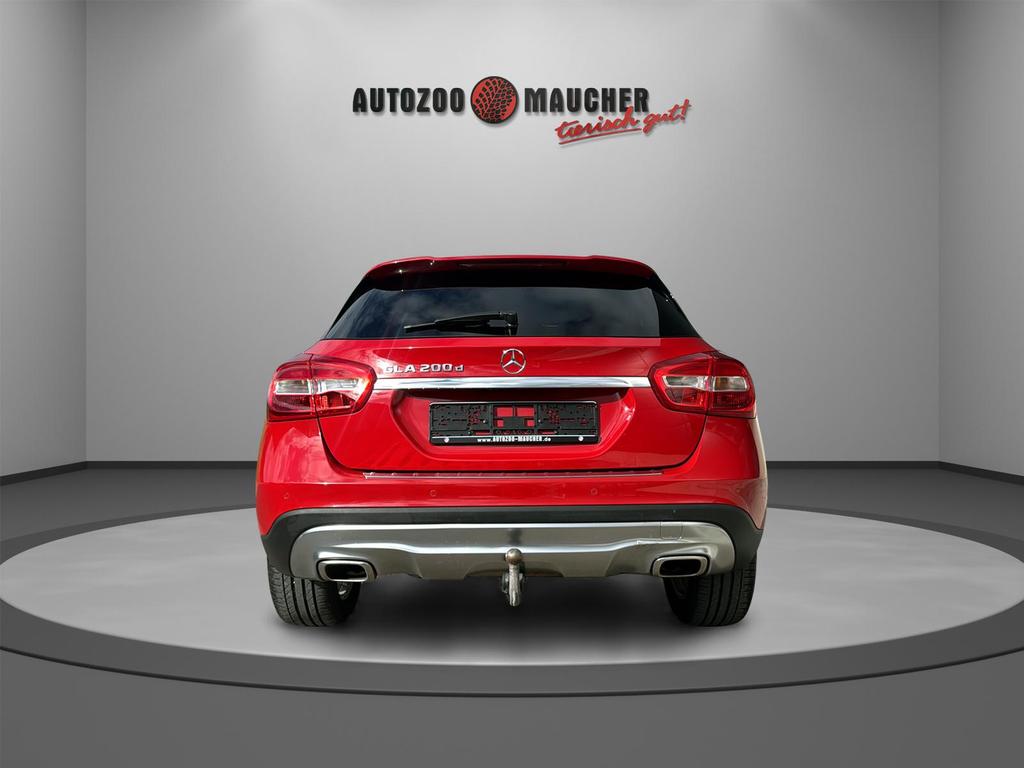 Mercedes-Benz GLA 200