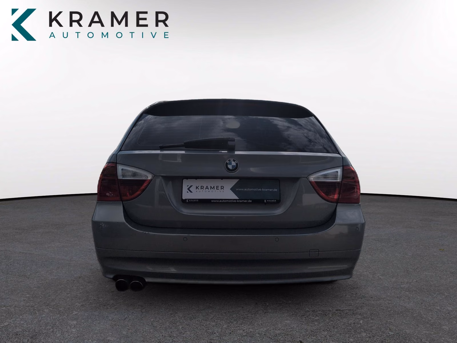 BMW 330xi Touring 258 ch 6 cylindres xDrive • Boîte auto • Toit pano • Xénon • Attelage