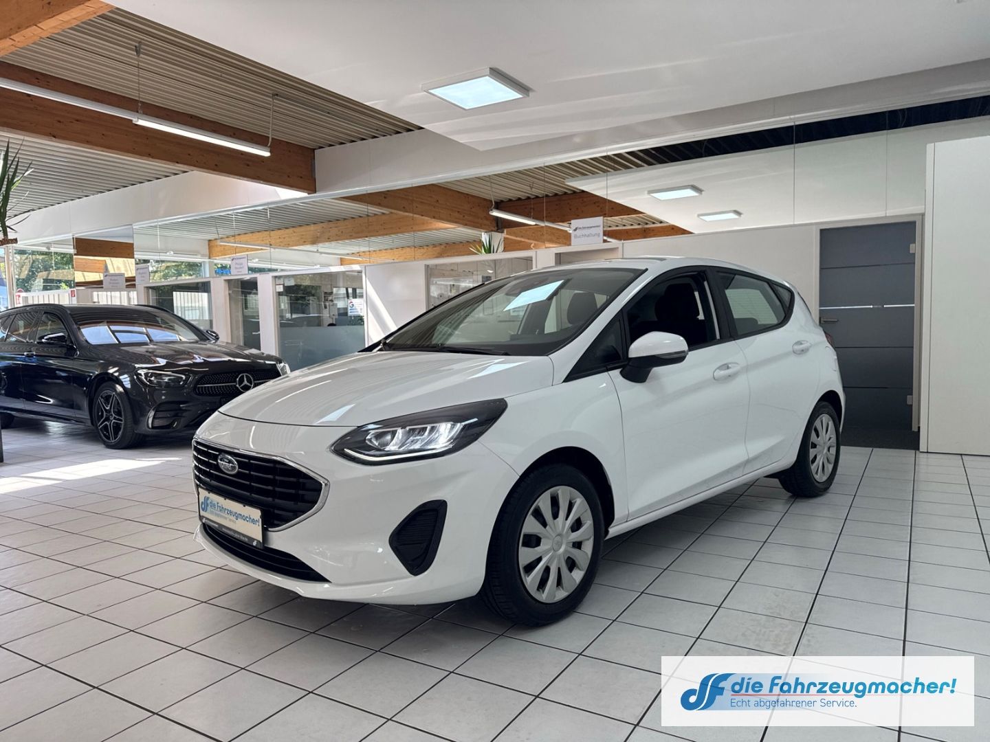 Fahrzeugabbildung Ford Fiesta Cool & Connect 1.0 EcoBoost EU6d Navi LED