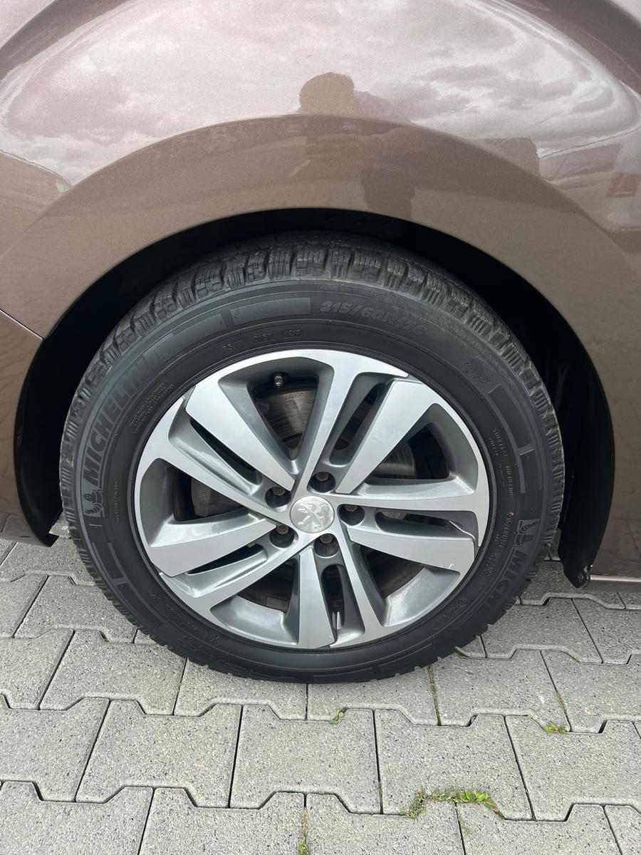 Peugeot Expert Traveller Active L2 KLIMA NAVI 8-SITZ AHK