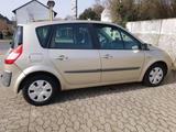 Renault Megane Scenic 1.6 - Renault Megane mit Benzin-Antrieb: Van