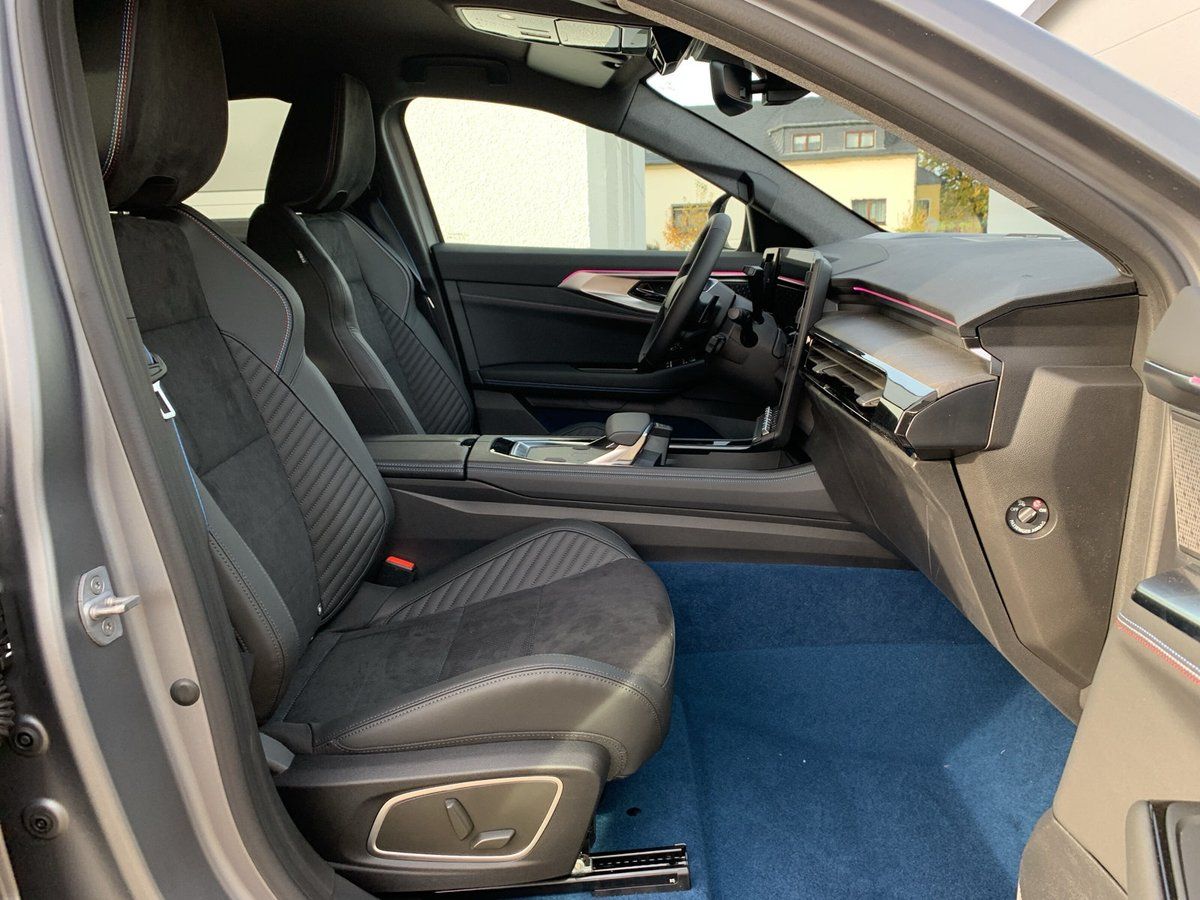 Renault Rafale - Bild 25