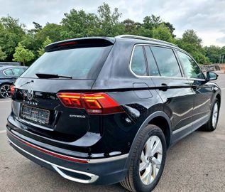 Volkswagen Tiguan - 5