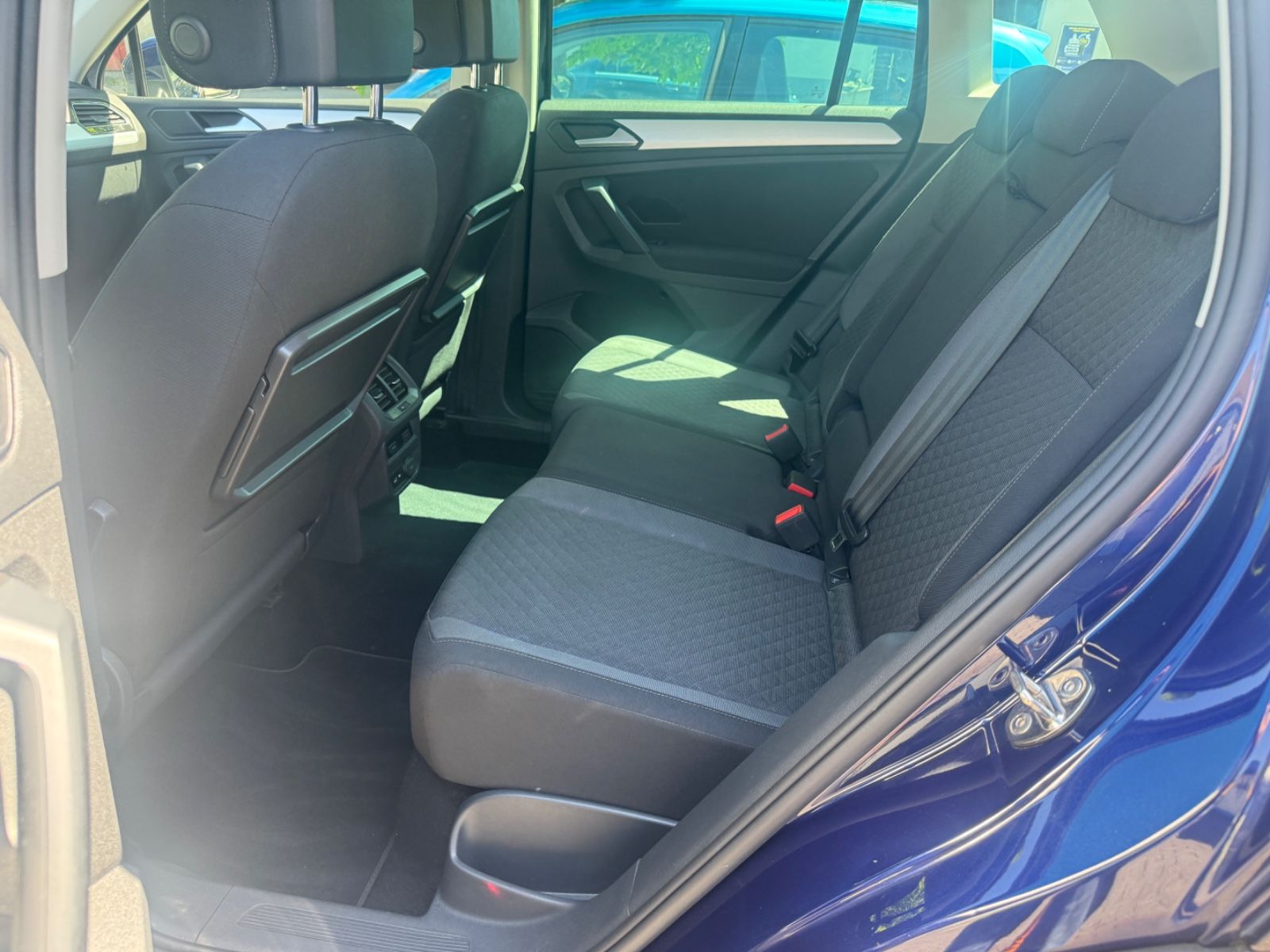 Fahrzeugabbildung Volkswagen Tiguan Comfortline LED+Navi+Kamera+ACC