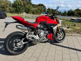 Ducati Streetfighter V2S PLUS 1000 euro extras  - Ducati Motorräder in Frankfurt
