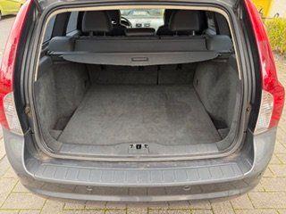 Volvo V50 2011 — interior