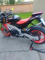 Aprilia Tuono 1100 V4 Factory      1 Hand - Offers