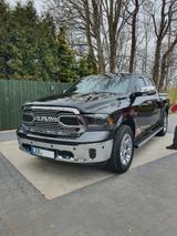 Dodge RAM Gen4 1500 Laramie - gebrauchte Dodge RAM aus dem Jahr 2014