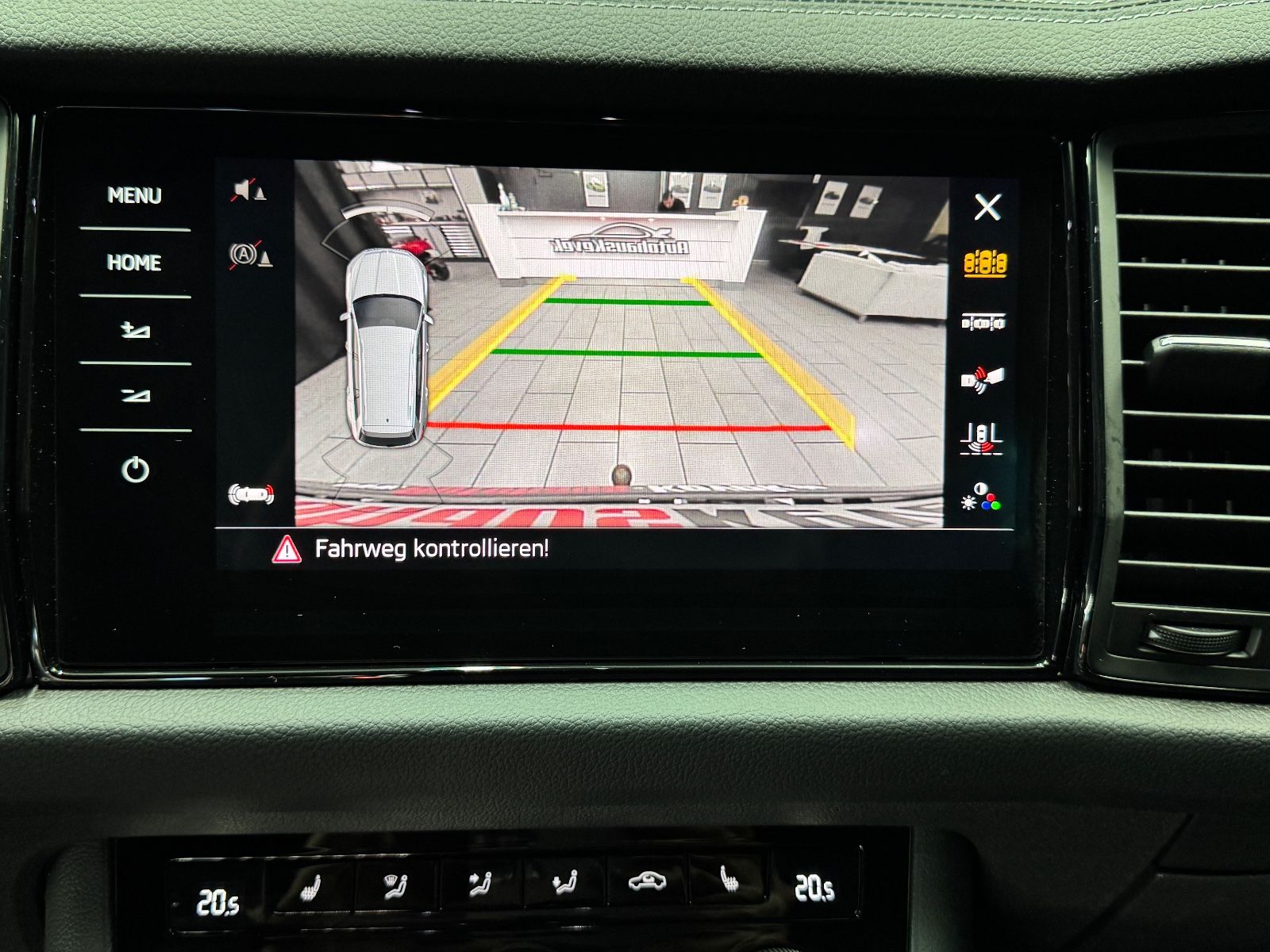 Fahrzeugabbildung SKODA Kodiaq Sportline 4x4|DSG|7-SITZER|AHK|ACC