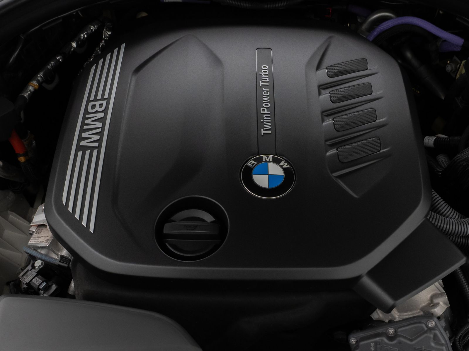 Fahrzeugabbildung BMW 320d Sport Line Kamera DAB HiFi DrivAssist Alarm