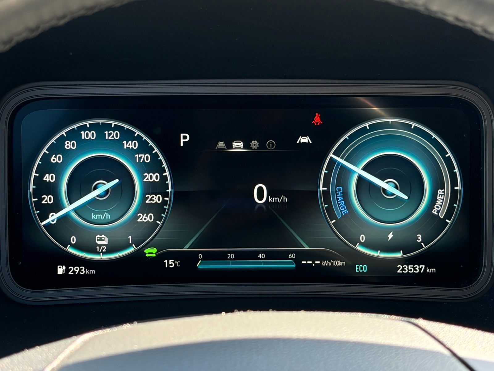 Fahrzeugabbildung Hyundai KONA E Select SHZ LHZ ACC LKA LFA Navi CarPlay