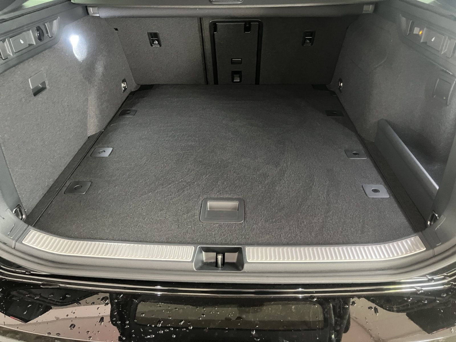 Volkswagen Passat Variant - Bild 22