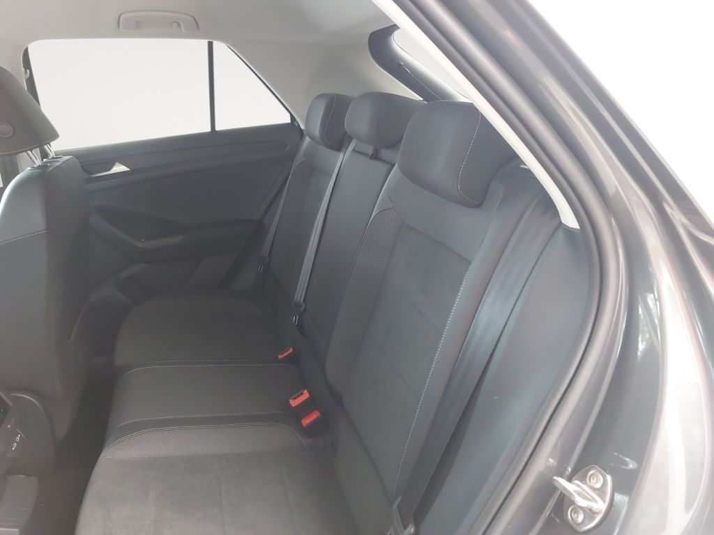 Fahrzeugabbildung Volkswagen T-Roc 1.5 TSI Style Standheizung Rier View