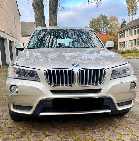 BMW X3 xDrive30d inkl. Zusätzlicher Satz Alufelgen