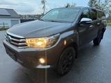 Toyota Hilux Double Cab Comfort 4x4 2.4 D *SHZ*AHK*HARD - Toyota Hilux Comfort Gebrauchtwagen