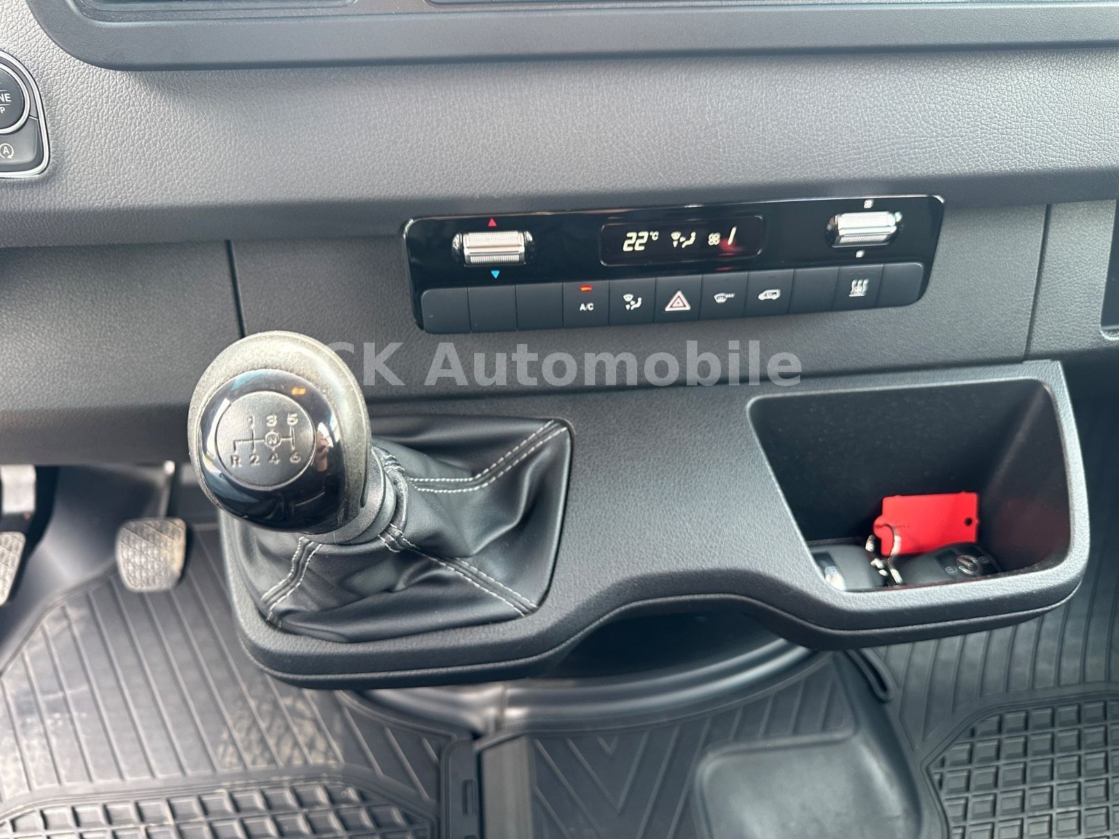 Fahrzeugabbildung Mercedes-Benz Sprinter III Kasten 316 Mixto Maxi/5 Sitze/LED