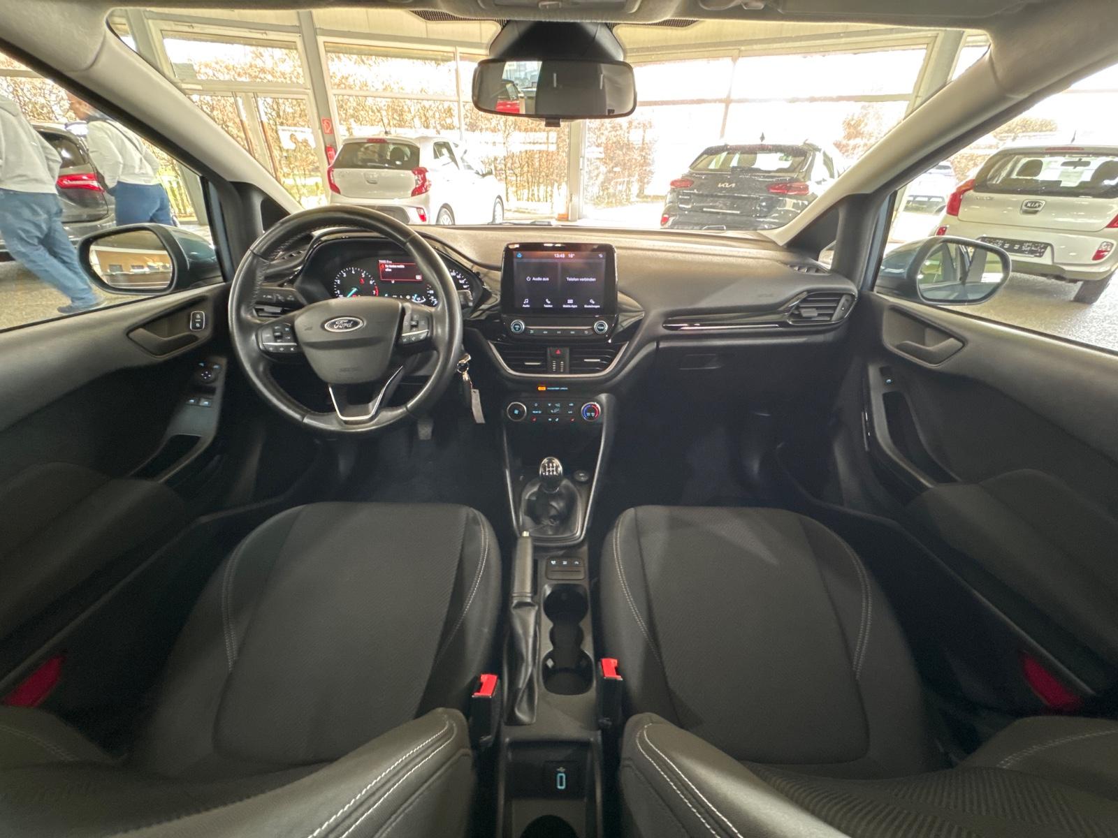 Ford Fiesta 1.1i Cool&Connect LED Apple Winter