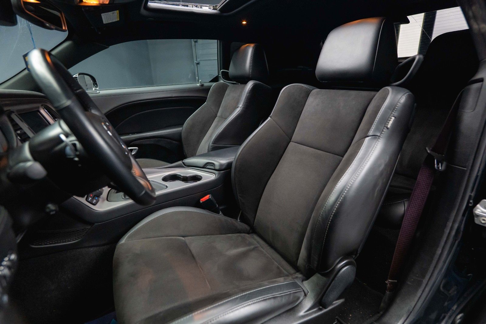 Fahrzeugabbildung Dodge Challenger 5.7 V8 R/T SRT Performance SuperTrack