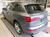 Audi Q5 40 TDI S-Line quattro S-tr. Pano*AHK*Navi*RFK - Audi Q5 mit Diesel-Antrieb: Grau