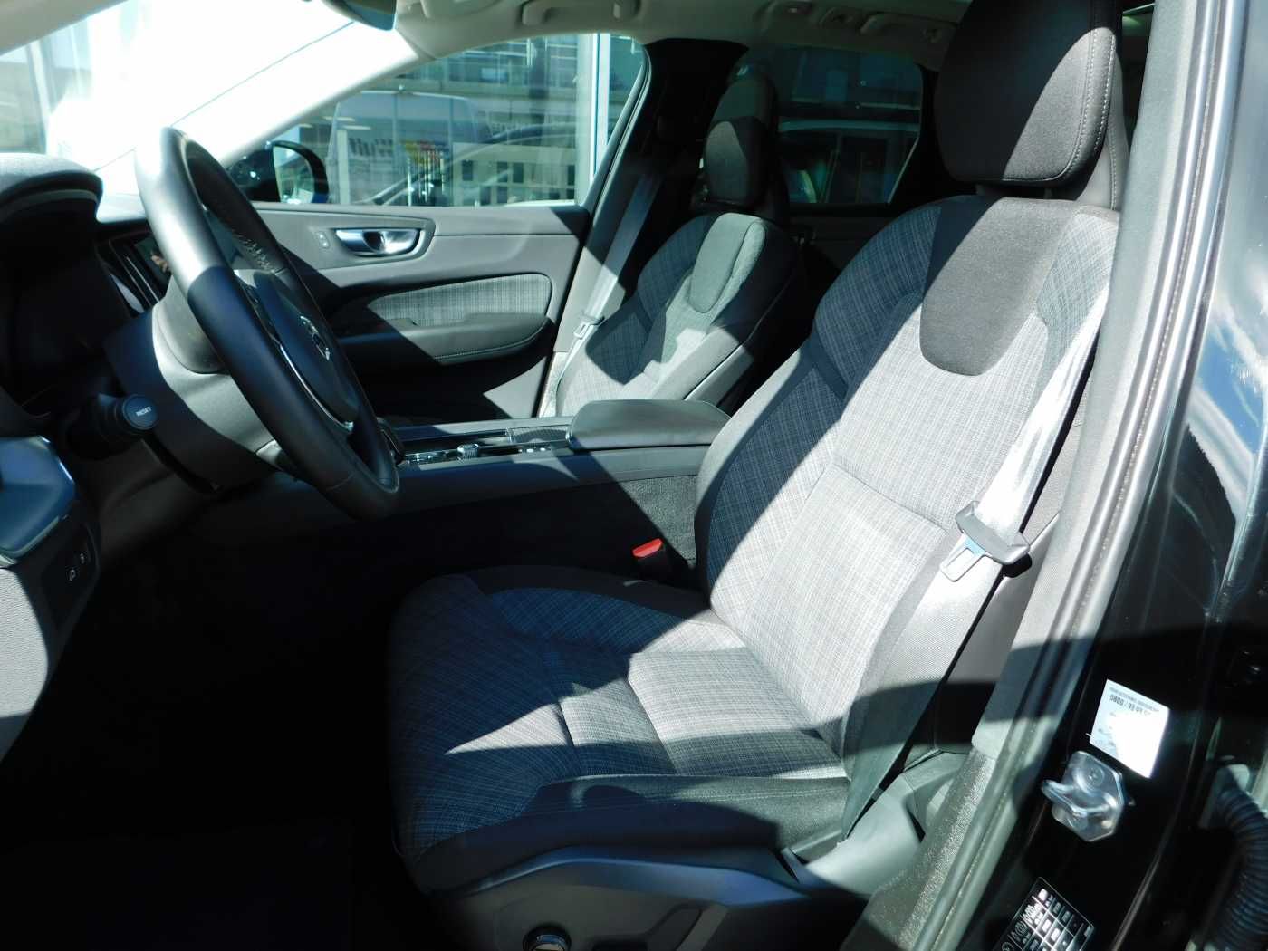 Fahrzeugabbildung Volvo XC60 T6 AWD Recharge Core