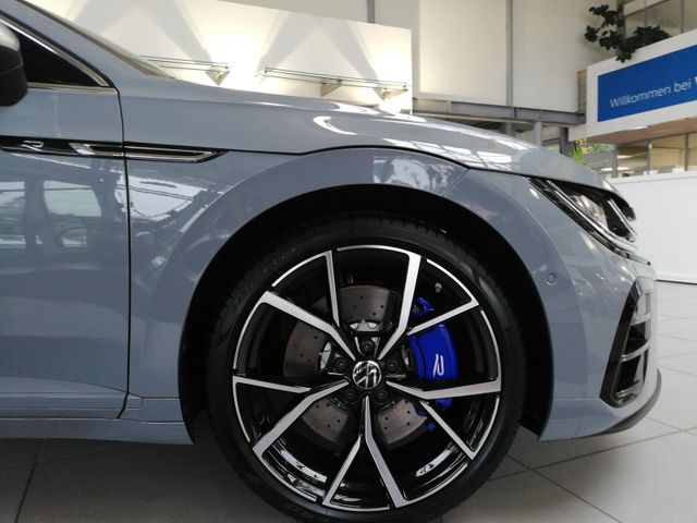 Arteon R Shooting Brake TSI 4M DSG PANO Navi AZV