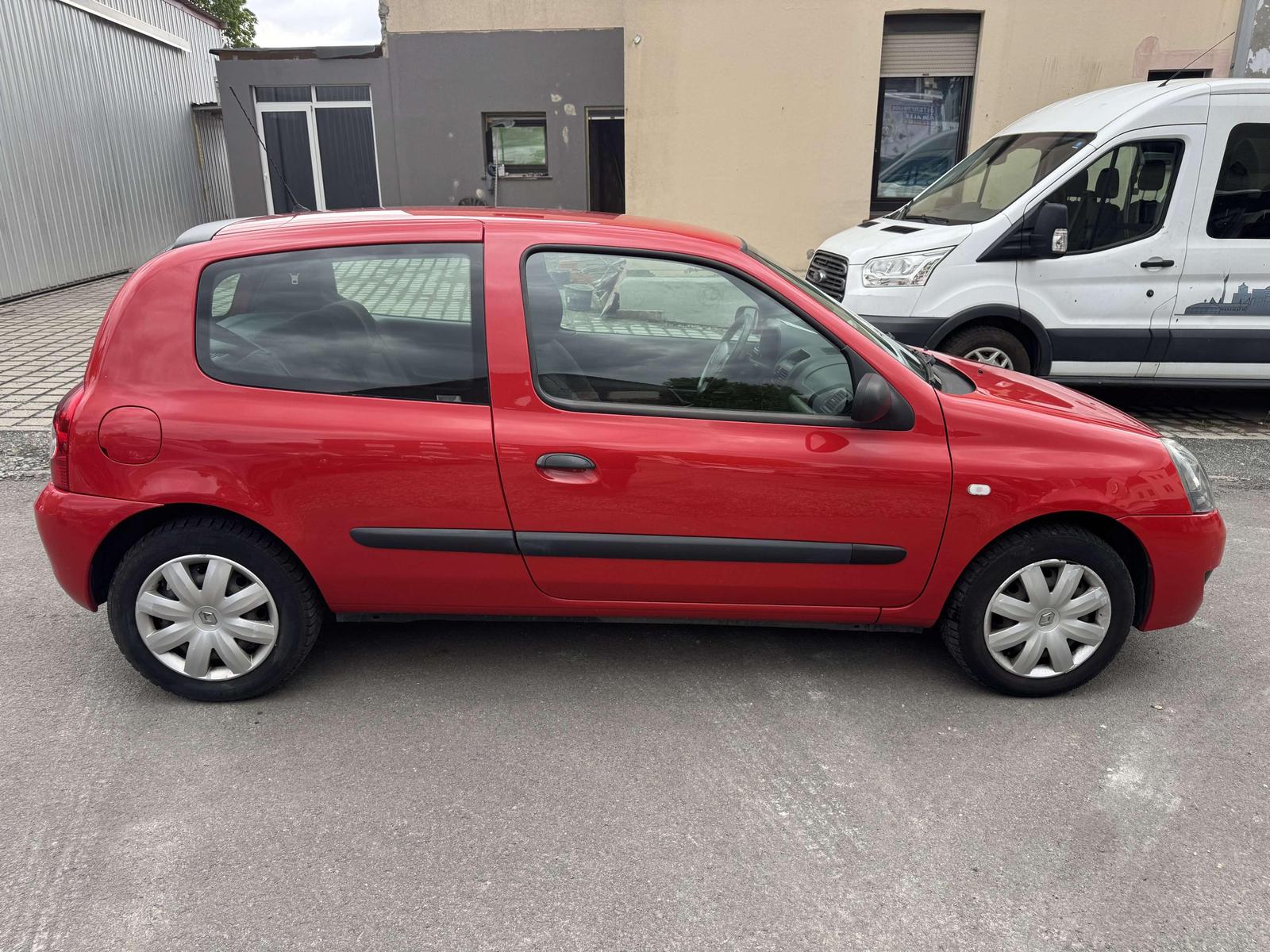 Renault Clio Campus/ Sehr gepflegt/ Klima/ Isofix/ TÜV N