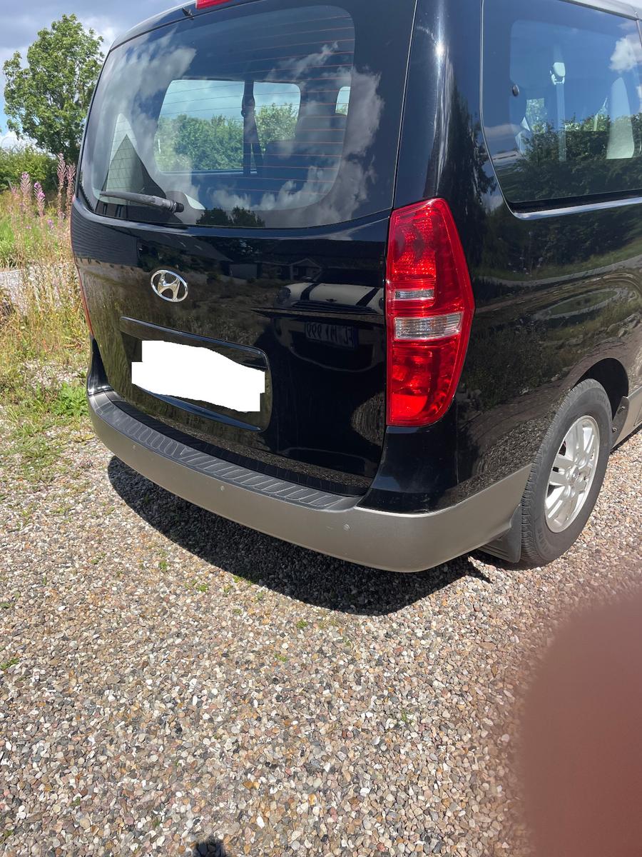 Hyundai H-1